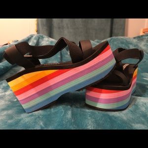 Rocket dog platform sandals